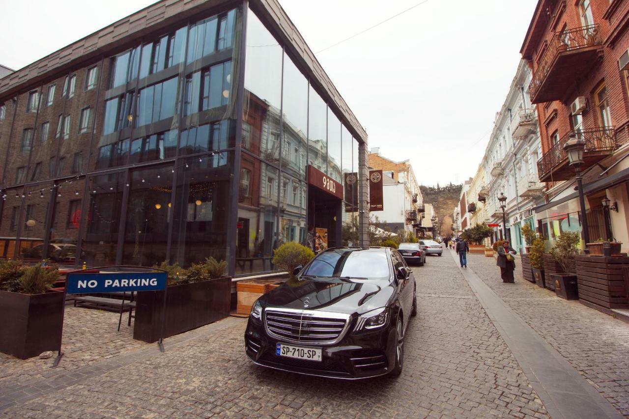 Hotel Tabi Tbilisi Esterno foto